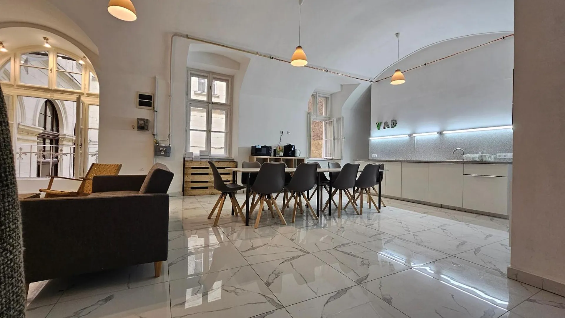 公寓 ENDOR - 4 bedrooms, 5 bathrooms, 1 livingroom with kitchen 布达佩斯