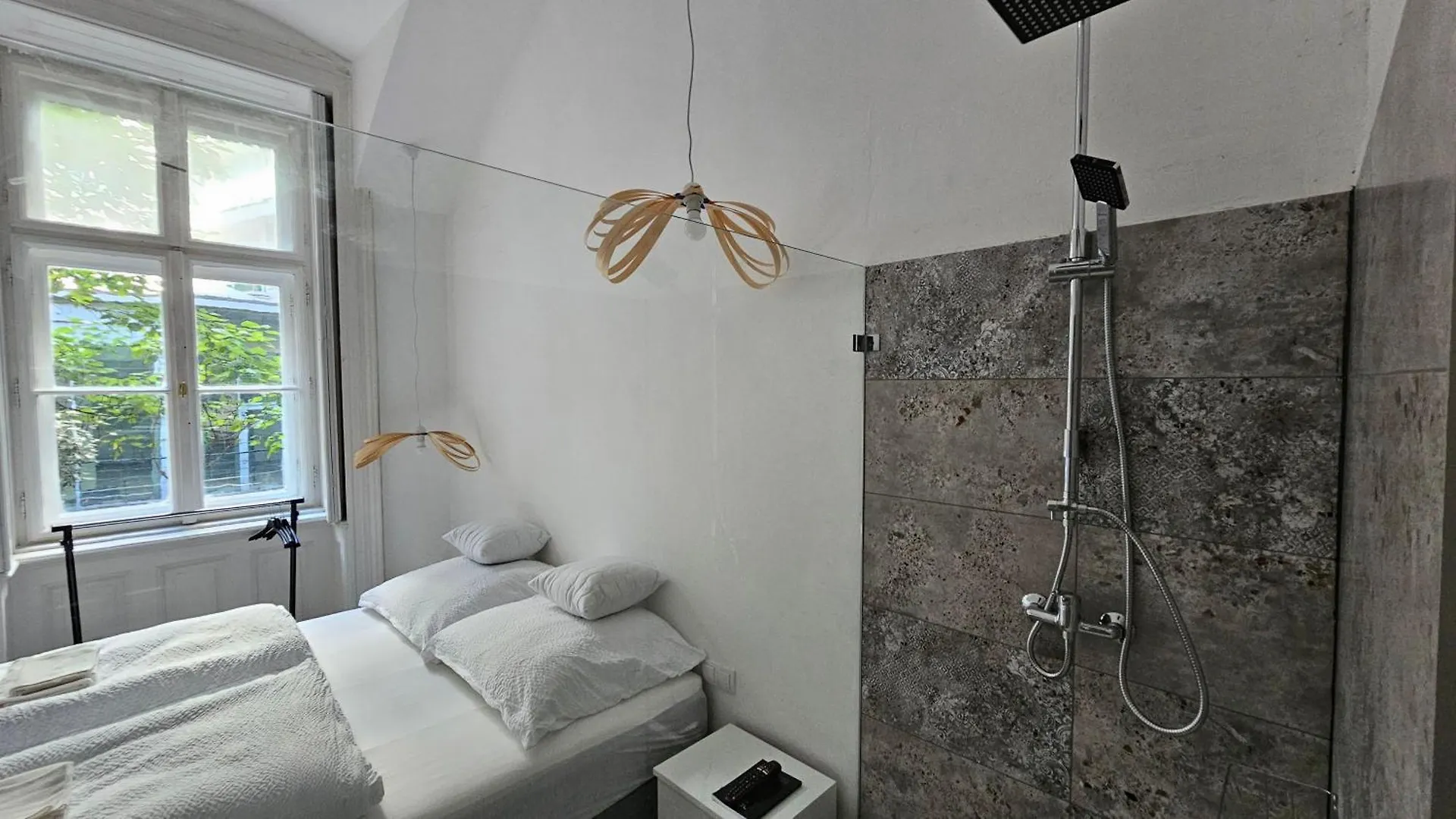 公寓 ENDOR - 4 bedrooms, 5 bathrooms, 1 livingroom with kitchen 布达佩斯